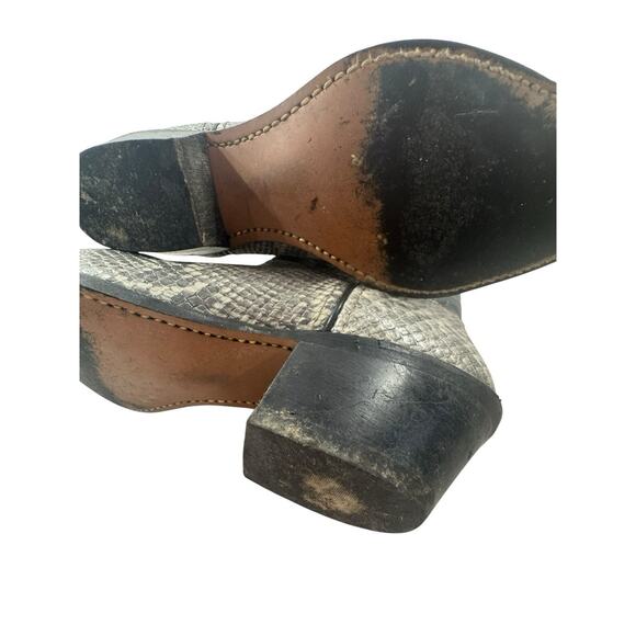 Vtg Capezio Womens 7.5 Ivory Grey Python Leather Snake Skin Western Boot - Picture 13 of 16